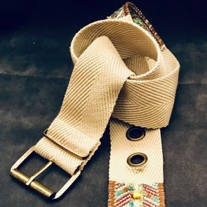 Vintage belt with stone hart detailing...